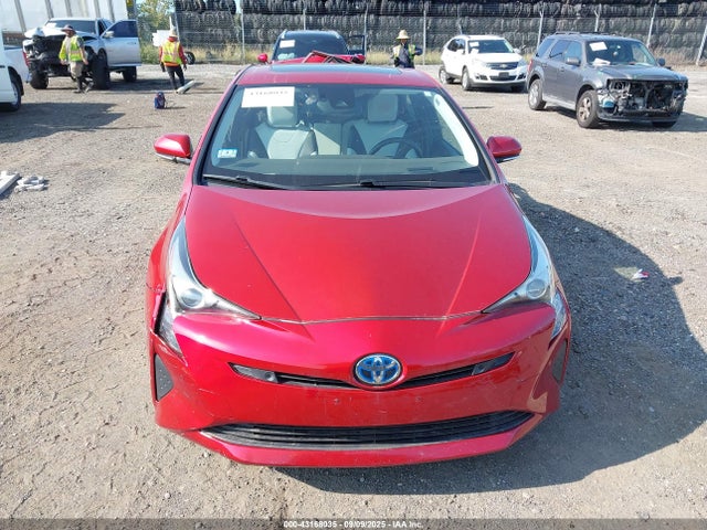 43168035 :رقم المزاد ، JTDKARFU9J3063585 vin ، 2018 Toyota Prius Four مزاد بيع