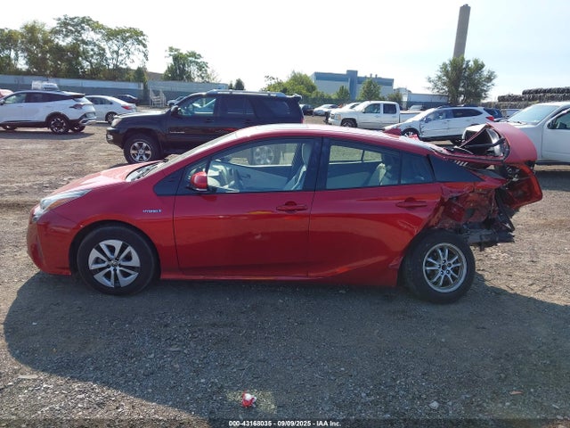 43168035 :رقم المزاد ، JTDKARFU9J3063585 vin ، 2018 Toyota Prius Four مزاد بيع