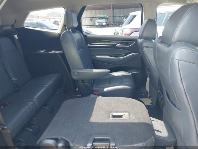 43168131 :رقم المزاد ، 5GAERBKW7JJ239826 vin ، 2018 Buick Enclave Essence مزاد بيع