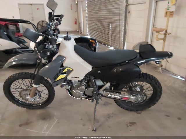 Suzuki K419- 2021 JS1SK43A9M7100636 Image 13