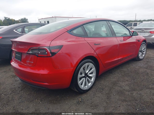 2022 TESLA MODEL 3 5YJ3E1EB5NF115720 Photo 3