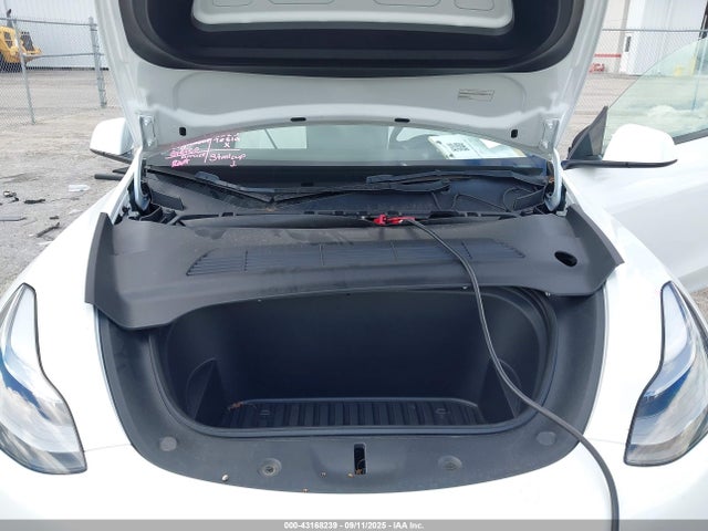 2023 TESLA MODEL Y 7SAYGDEF5PF874118 Photo 9
