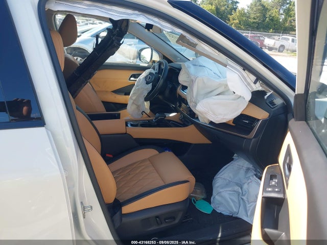 JN8BT3DD9PW303238 Nissan Rogue