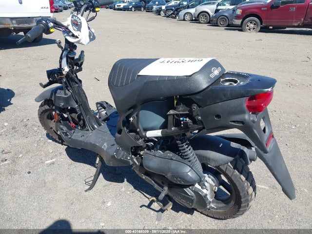 Продажа на аукционе авто 2024 Genuine Scooter Co. Roughhouse 50, vin: RFVPMP207R1025791, номер лота: 43168309