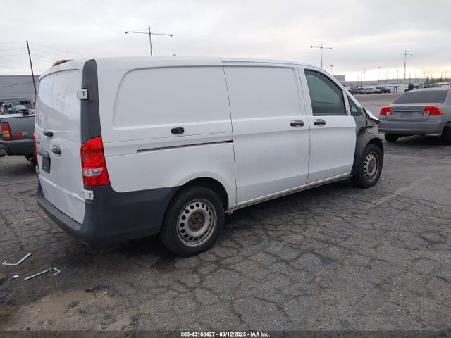 2020 MERCEDES-BENZ METRIS WD3PG2EA3L3663518 Photo 3
