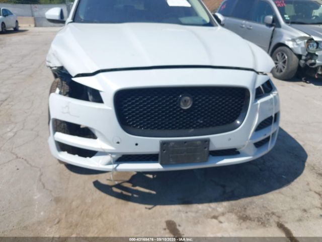 2017 JAGUAR F-PACE SADCK2BV6HA074027 Photo 5