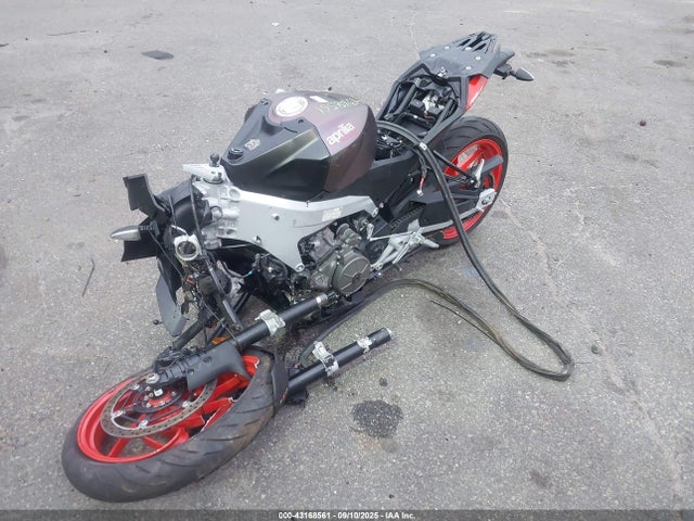 ZD4XEUA02S6002682 Aprilia Rs 457