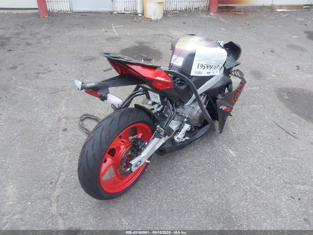 ZD4XEUA02S6002682 Aprilia Rs 457