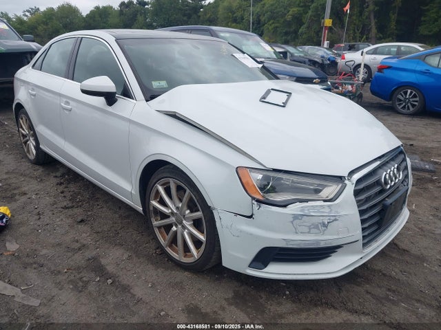 2015 AUDI A3 WAUCCGFF2F1024471 Photo 0