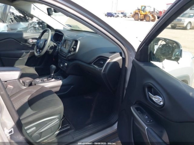 2021 JEEP CHEROKEE 1C4PJLCB2MD121170 Photo 4