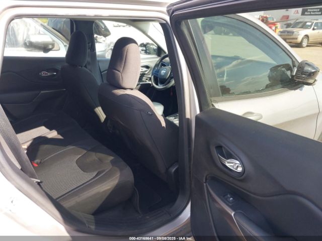 2021 JEEP CHEROKEE 1C4PJLCB2MD121170 Photo 7