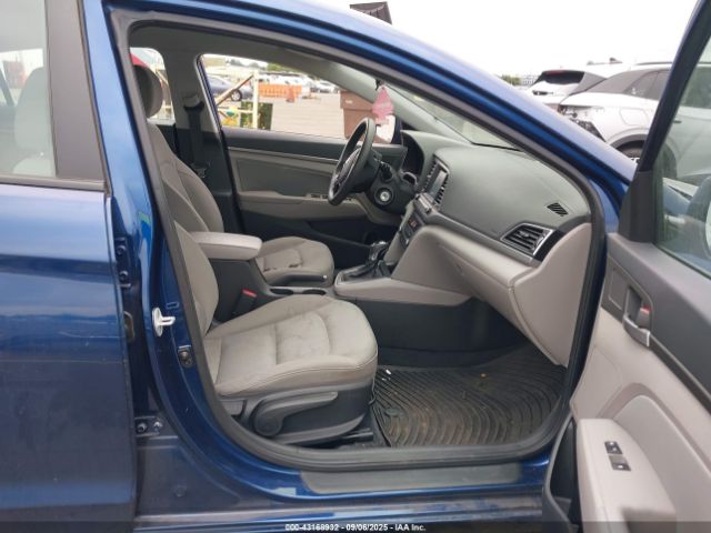 2017 HYUNDAI ELANTRA 5NPD84LF9HH138314 Photo 4