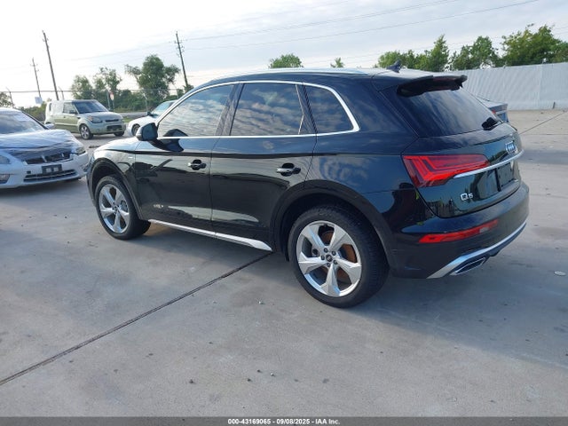 2022 AUDI Q5 WA1EAAFY8N2013624 Photo 2