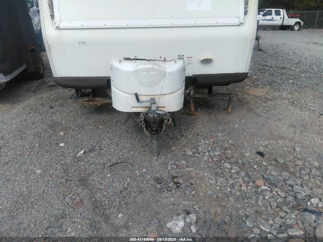 Forest River Real-lite / Rockwood Lite Weight Trailers 2014 4X4TRLW22ED129039 Image 7