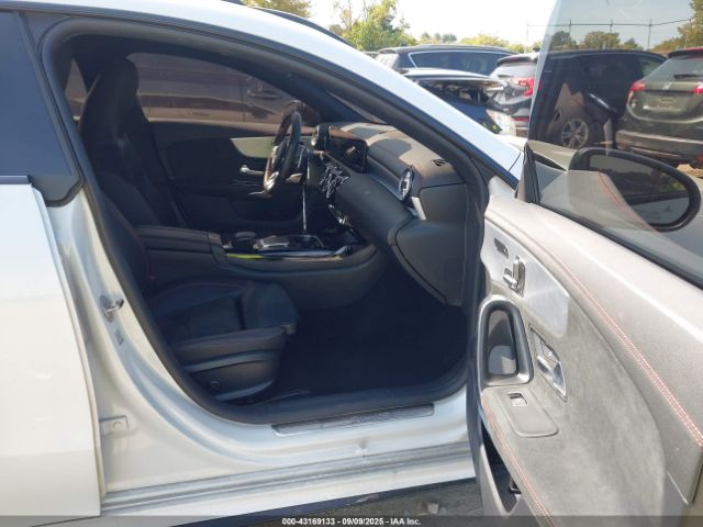 2022 MERCEDES-BENZ AMG CLA 35 W1K5J5BB2NN301531 Photo 4