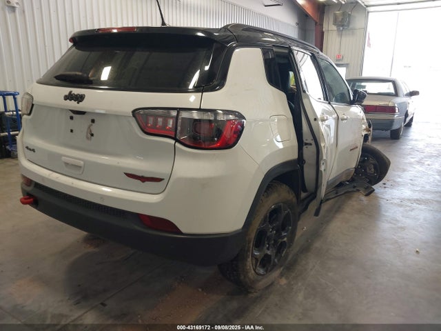 3C4NJDDN1PT527980 Jeep Compass