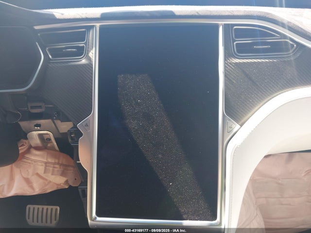 2017 TESLA MODEL X 5YJXCBE4XHF034232 Photo 6