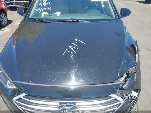 5NPD84LF1HH016059 Hyundai 2017