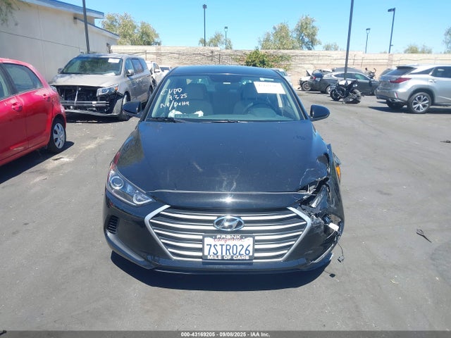 5NPD84LF1HH016059 Hyundai 2017