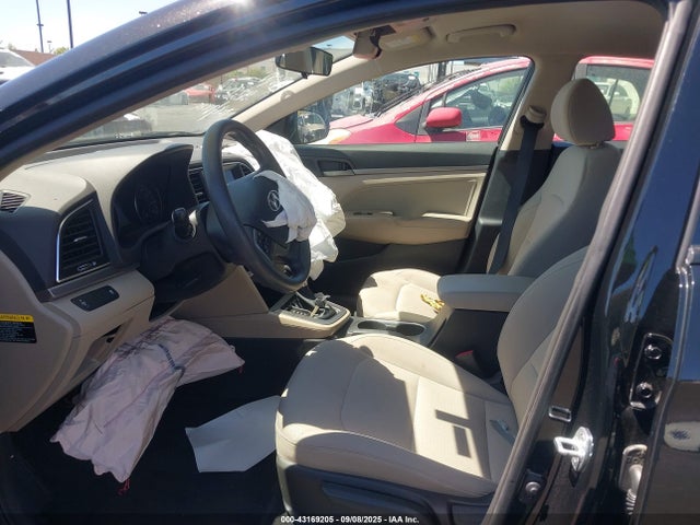 5NPD84LF1HH016059 Hyundai 2017