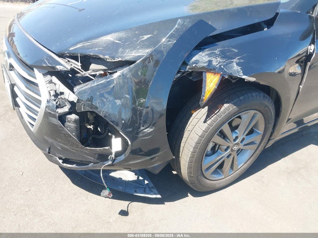 5NPD84LF1HH016059 Hyundai 2017