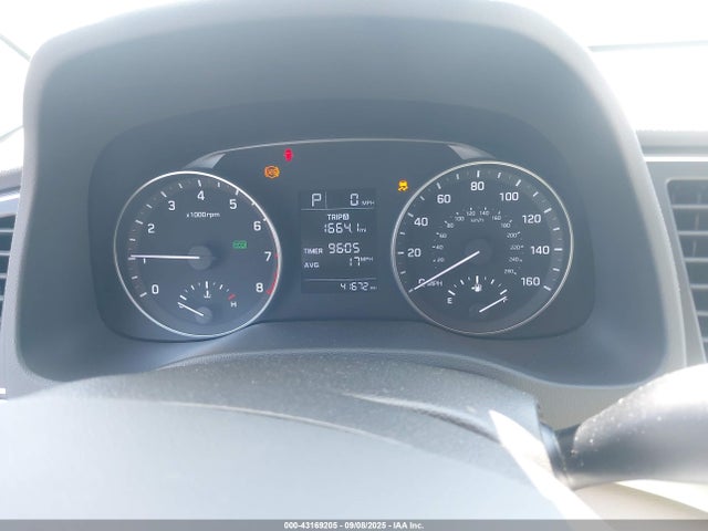 5NPD84LF1HH016059 Hyundai 2017