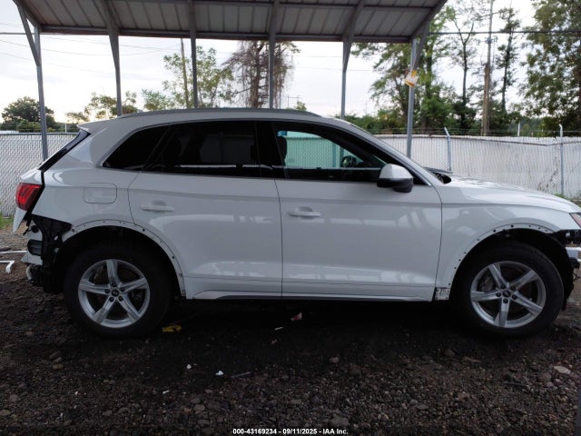 2021 Audi Q5 Premium 45 Tfsi Quattro S Tronic მანქანა იყიდება აუქციონზე, vin: WA1AAAFYXM2103029, აუქციონის ნომერი: 43169234