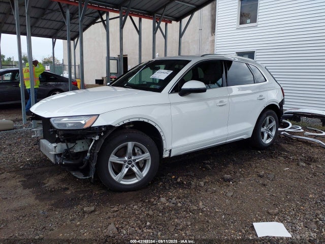 2021 Audi Q5 Premium 45 Tfsi Quattro S Tronic მანქანა იყიდება აუქციონზე, vin: WA1AAAFYXM2103029, აუქციონის ნომერი: 43169234