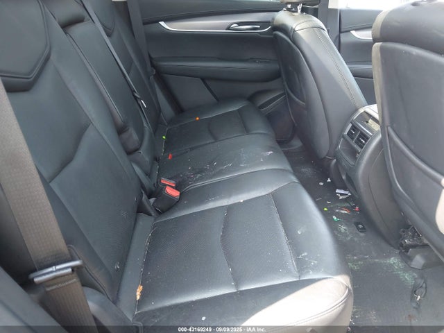 2017 CADILLAC XT5 1GYKNDRS4HZ177917 Photo 7