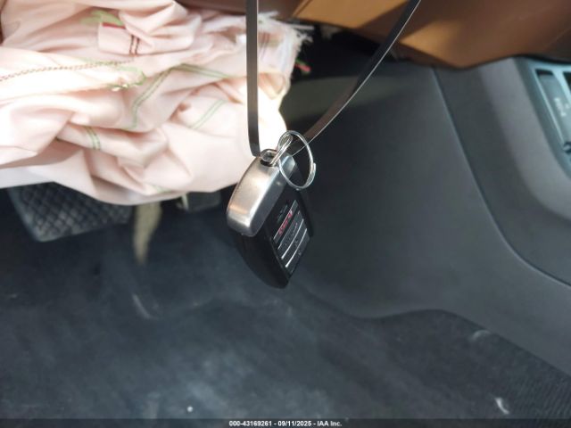 2021 ACURA RDX 5J8TC2H50ML012171 Photo 10