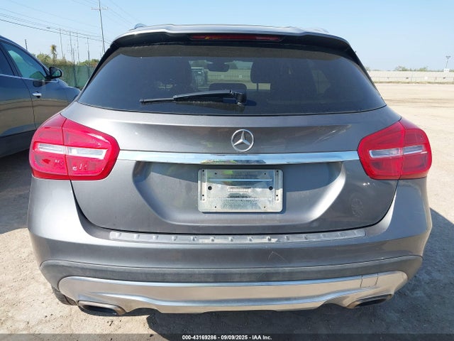 WDCTG4GB3FJ082682 Mercedes-Benz GLA-Class