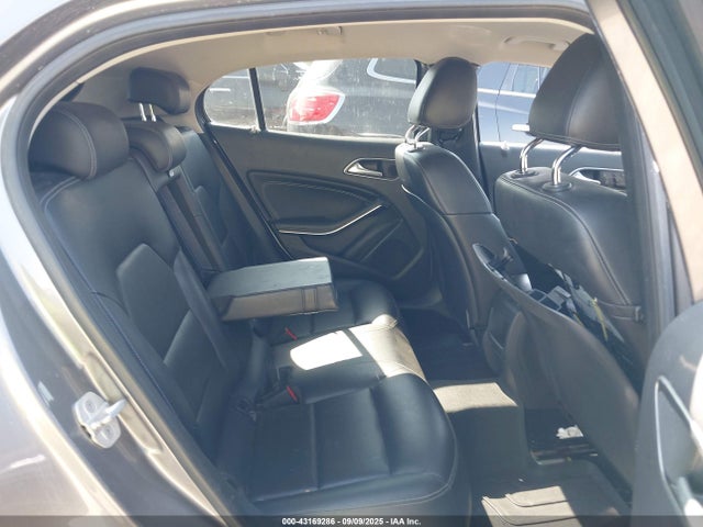 WDCTG4GB3FJ082682 Mercedes-Benz GLA-Class
