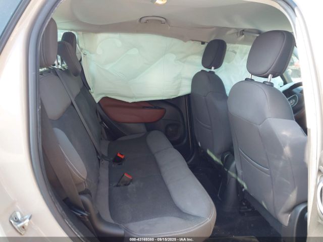 2014 FIAT 500L ZFBCFADH1EZ019213 Photo 7