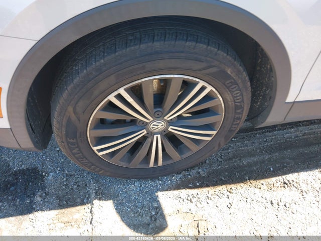 3VV2B7AX9JM144993 Volkswagen Tiguan