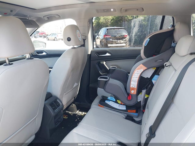 3VV2B7AX9JM144993 Volkswagen Tiguan