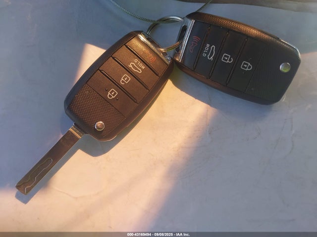 5XXGT4L37JG220755 KIA gdi