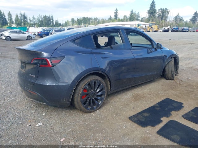 2023 TESLA MODEL Y 7SAYGDEF8PF936241 Photo 3