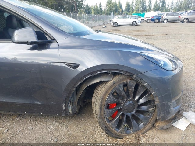 2023 TESLA MODEL Y 7SAYGDEF8PF936241 Photo 5