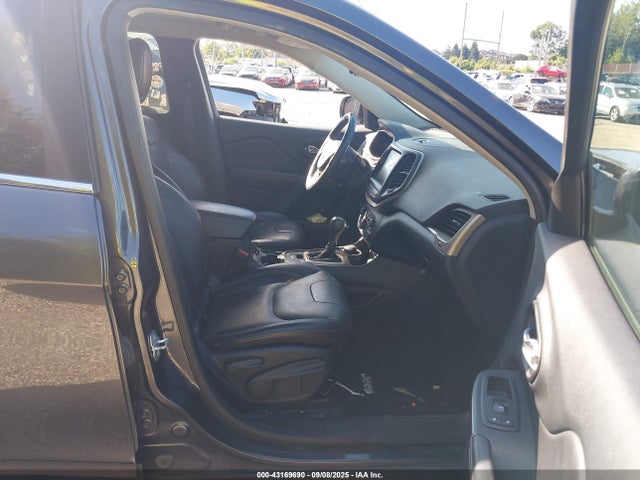 1C4PJMDS5GW104022 Jeep Cherokee