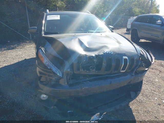 1C4PJMDS5GW104022 Jeep Cherokee