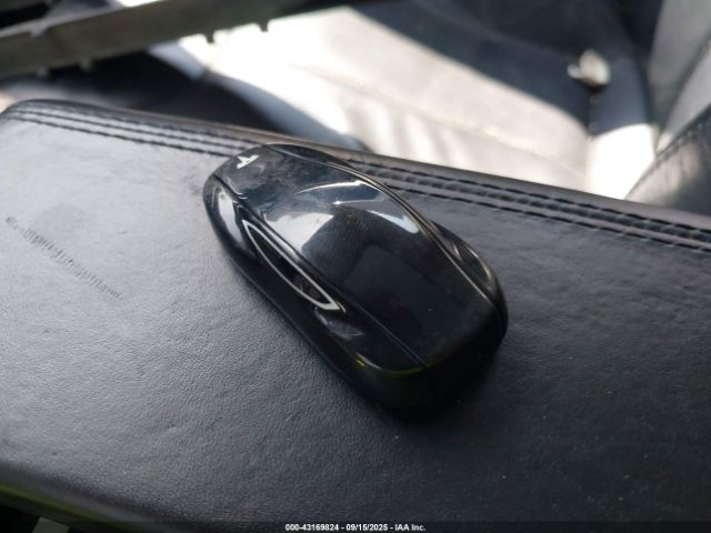 2014 TESLA MODEL S 5YJSA1H11EFP34406 Photo 10