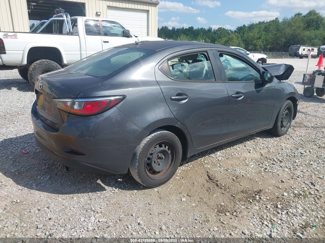 3MYDLBYV0KY523937 Toyota YARIS L