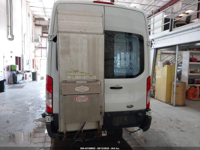 1FTNR3XG5FKA58635 Ford 2015