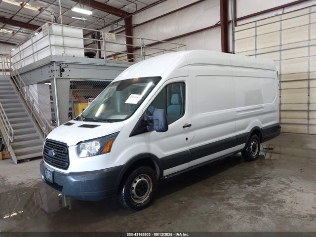 1FTNR3XG5FKA58635 Ford 2015