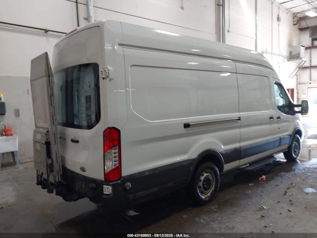 1FTNR3XG5FKA58635 Ford 2015