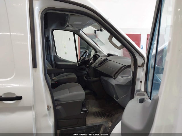 1FTNR3XG5FKA58635 Ford 2015