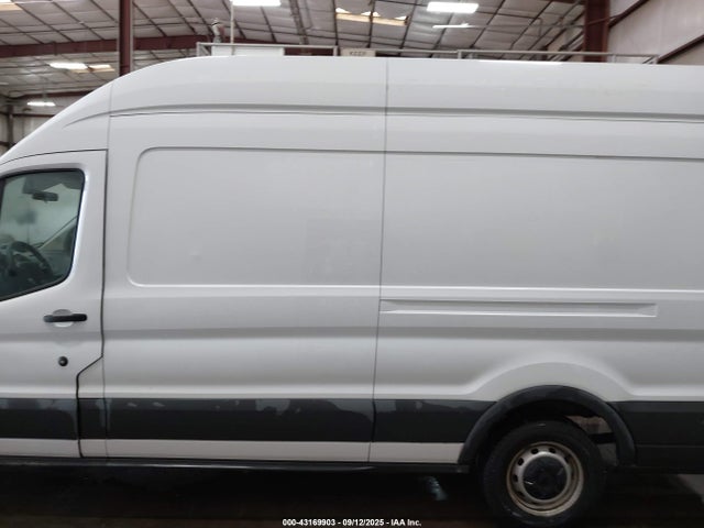 1FTNR3XG5FKA58635 Ford 2015