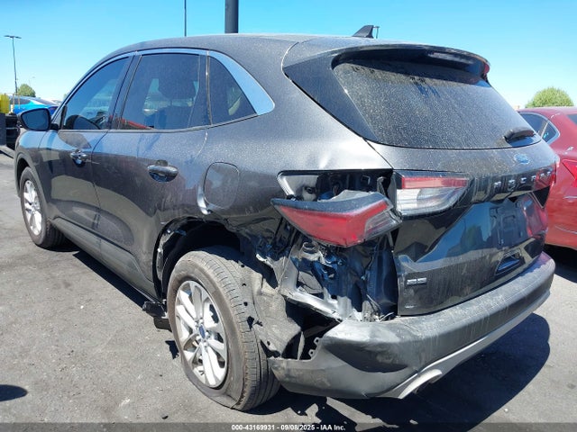 Ford Escape 2020 1FMCU0G63LUC13593 Image 3