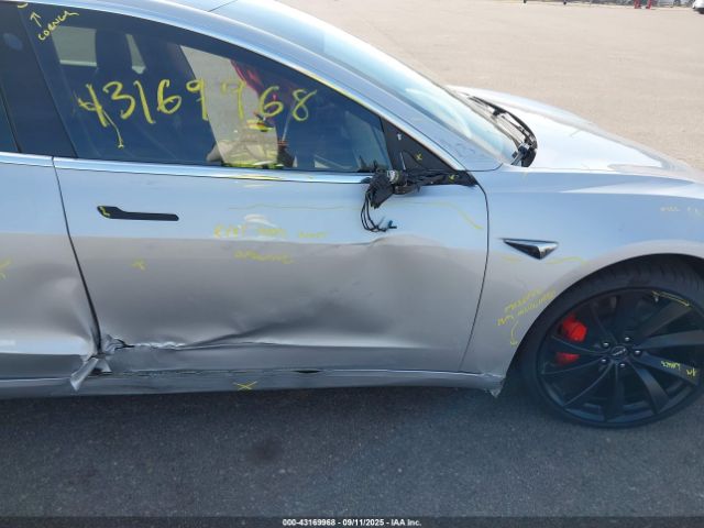 2018 TESLA MODEL 3 5YJ3E1EB0JF072155 Photo 5