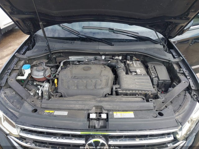 Продаж на аукціоні авто 2022 Volkswagen Tiguan 2.0t Sel R-line, vin: 3VV4B7AX1NM168123, номер лоту: 43170054